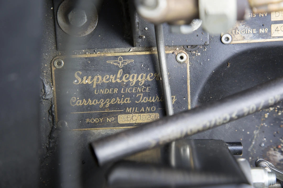 Aston Martin DB5 Convertible - Image 14 of 21