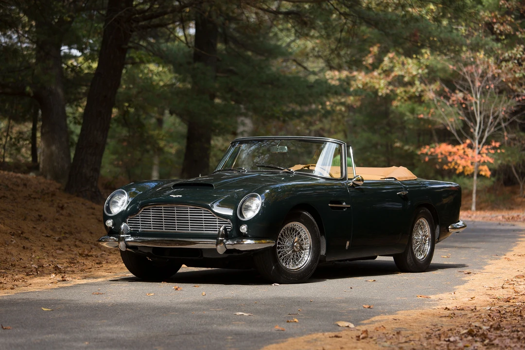 Aston Martin DB5 Convertible - Image 3 of 21