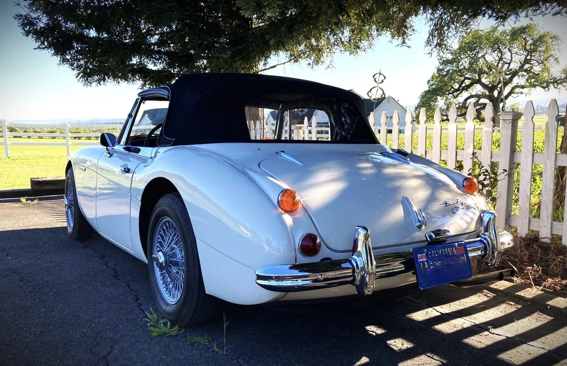 1966 Austin-Healey 3000 Mark III - Image 2 of 9