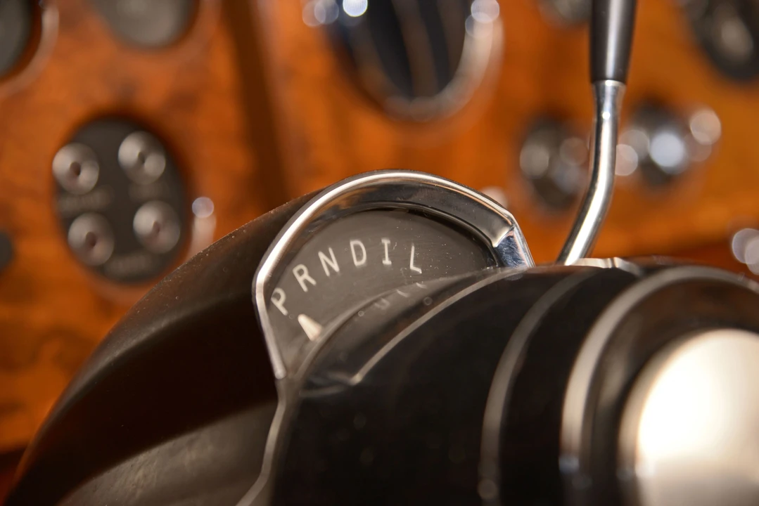Bentley T1 - Image 5 of 31