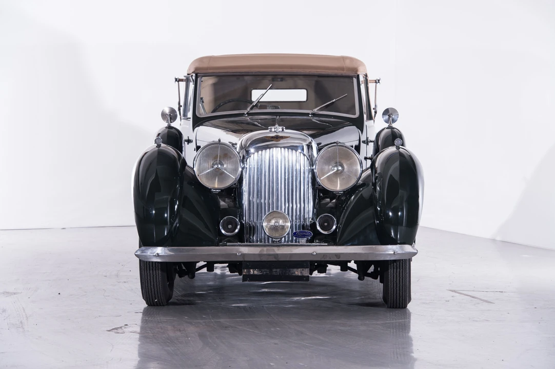 Lagonda - Image 3 of 31