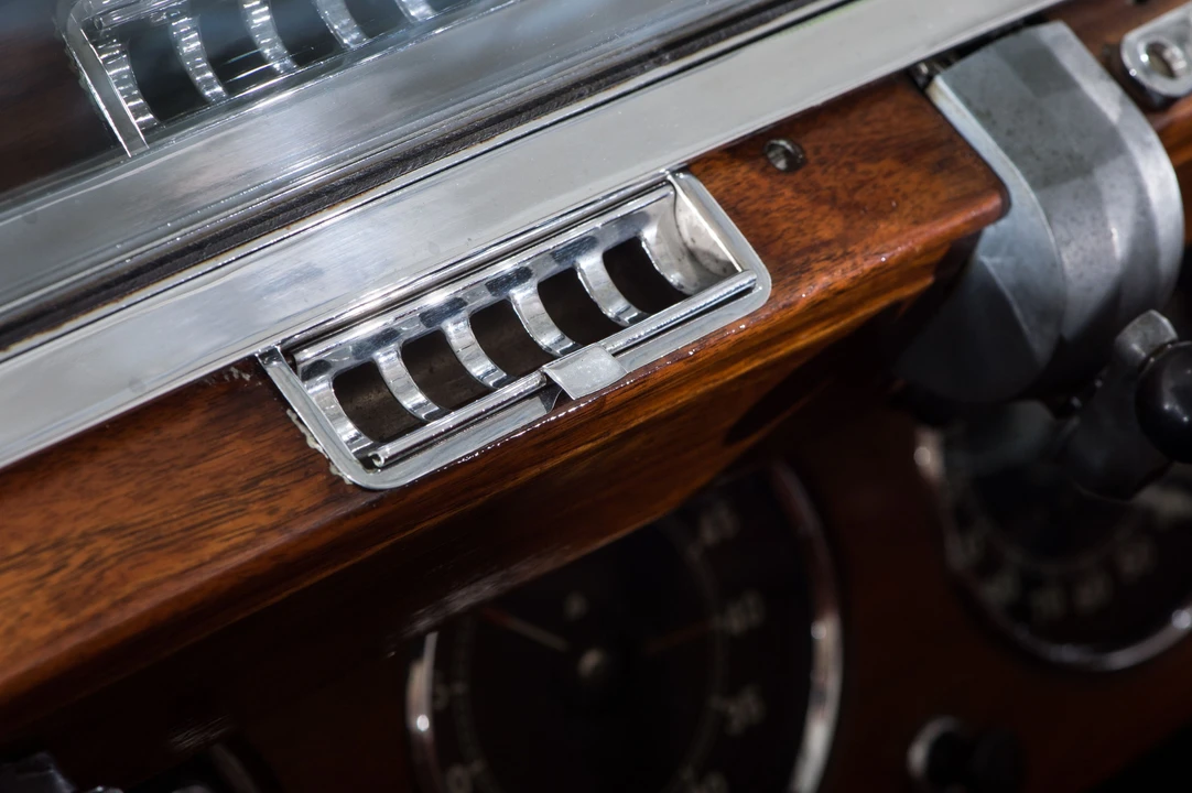 Lagonda - Image 23 of 31