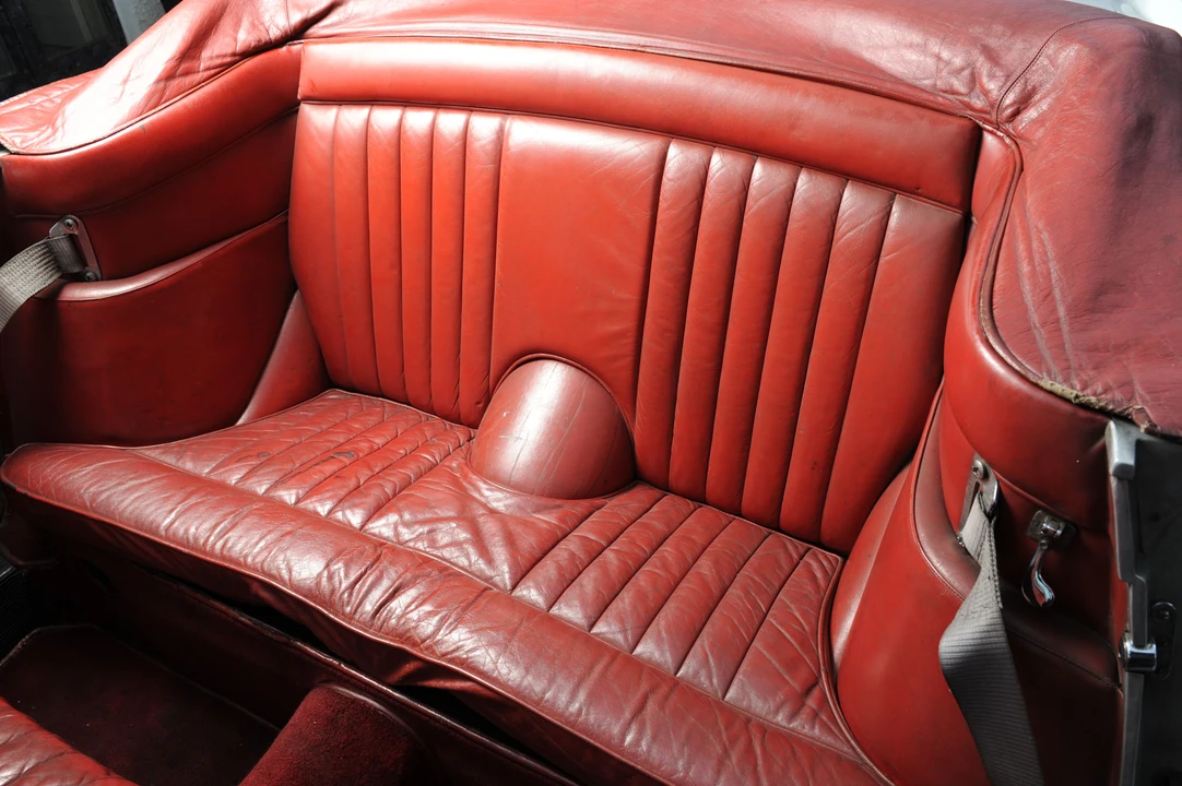 1963 Aston Martin DB4 Vantage - Image 8 of 15