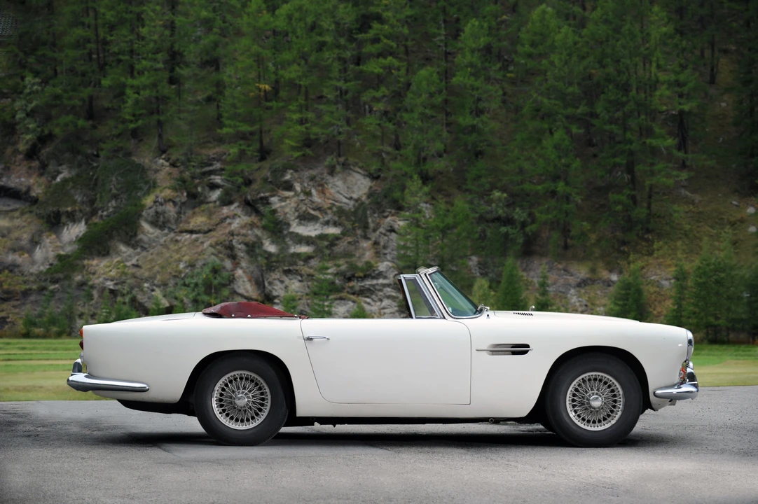 1963 Aston Martin DB4 Vantage - Image 12 of 15