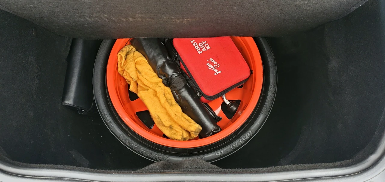 2001 Porsche 996 Turbo - Image 30 of 31