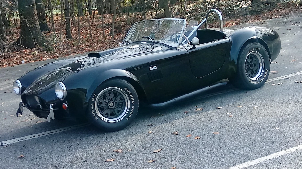 Shelby Cobra Replica - Image 2 of 31