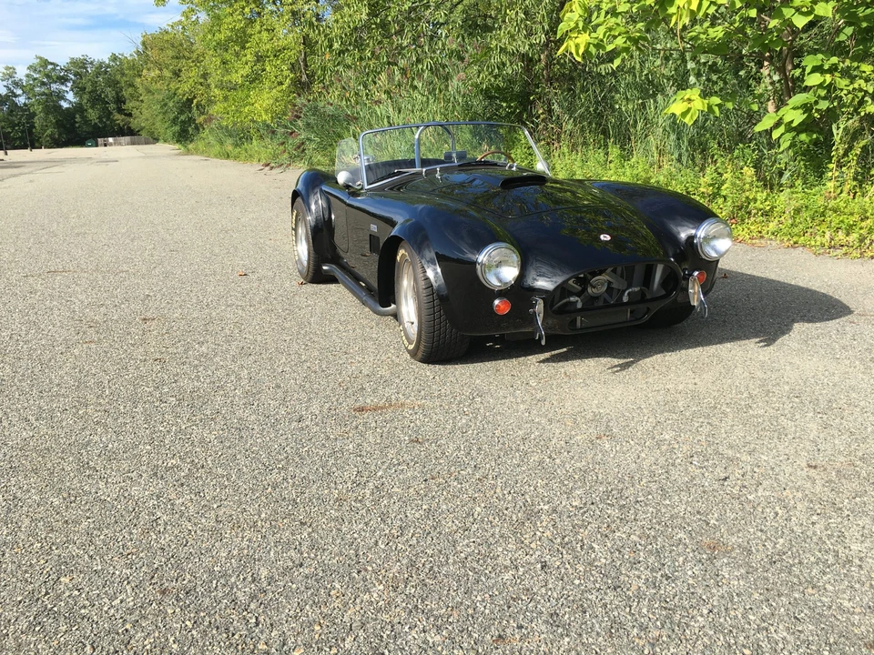 Shelby Cobra Replica - Image 20 of 31