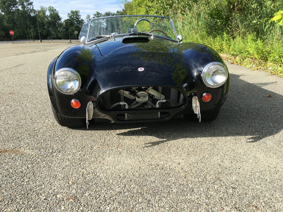 Shelby Cobra Replica - Image 18 of 31