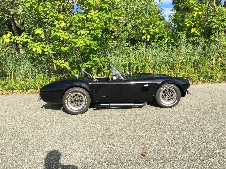 Shelby Cobra Replica - Image 25 of 31