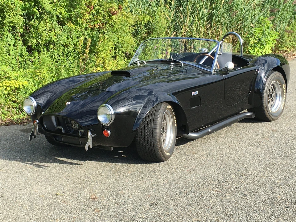Shelby Cobra Replica - Image 10 of 31