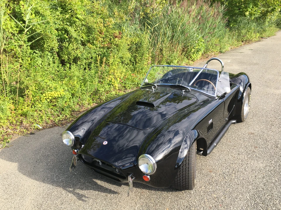 Shelby Cobra Replica - Image 12 of 31
