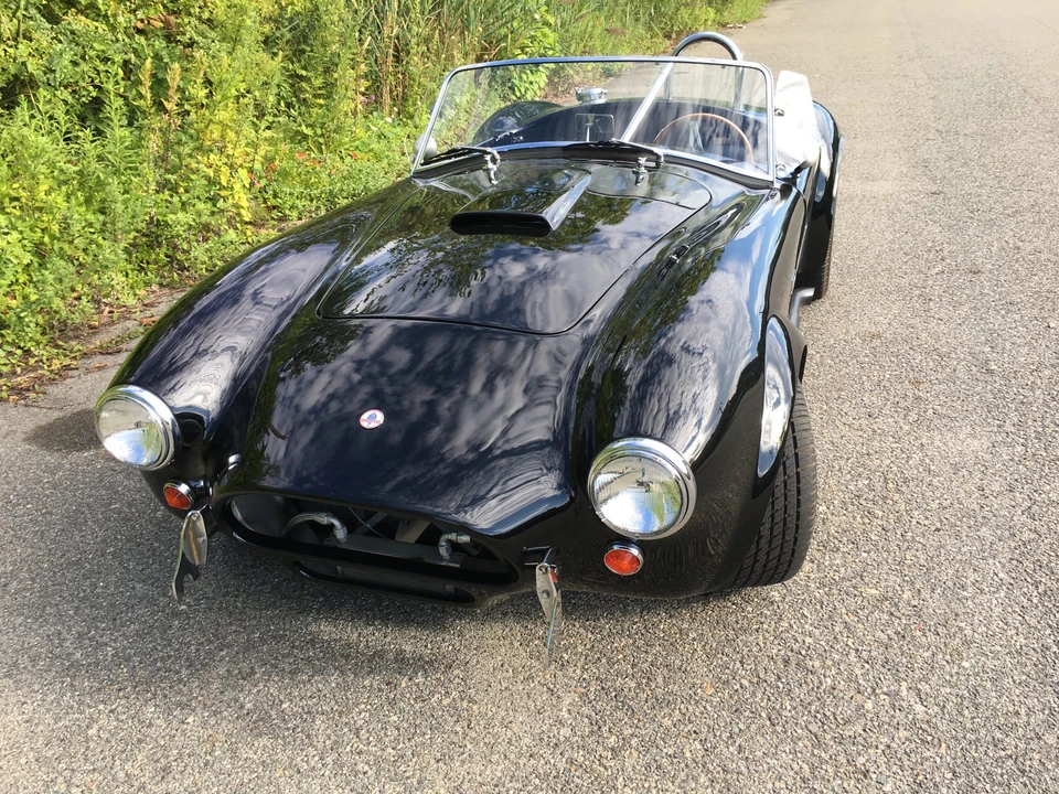 Shelby Cobra Replica - Image 13 of 31