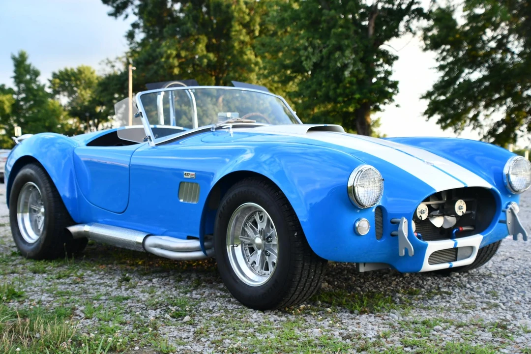 Shelby Cobra Replica - Image 17 of 31