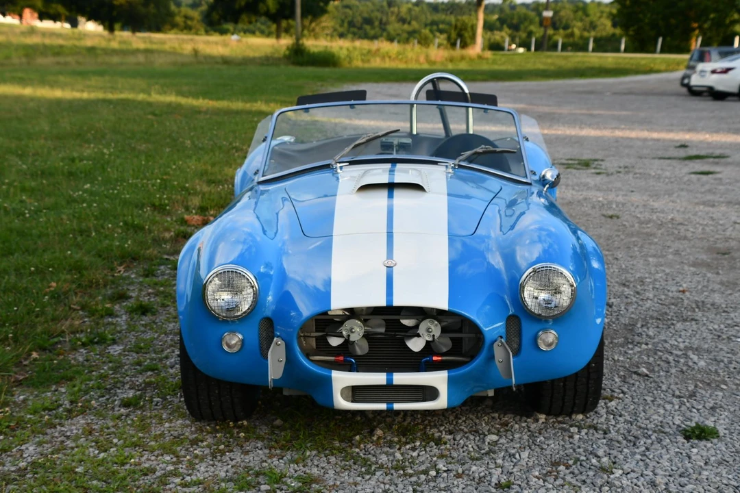 Shelby Cobra Replica - Image 11 of 31