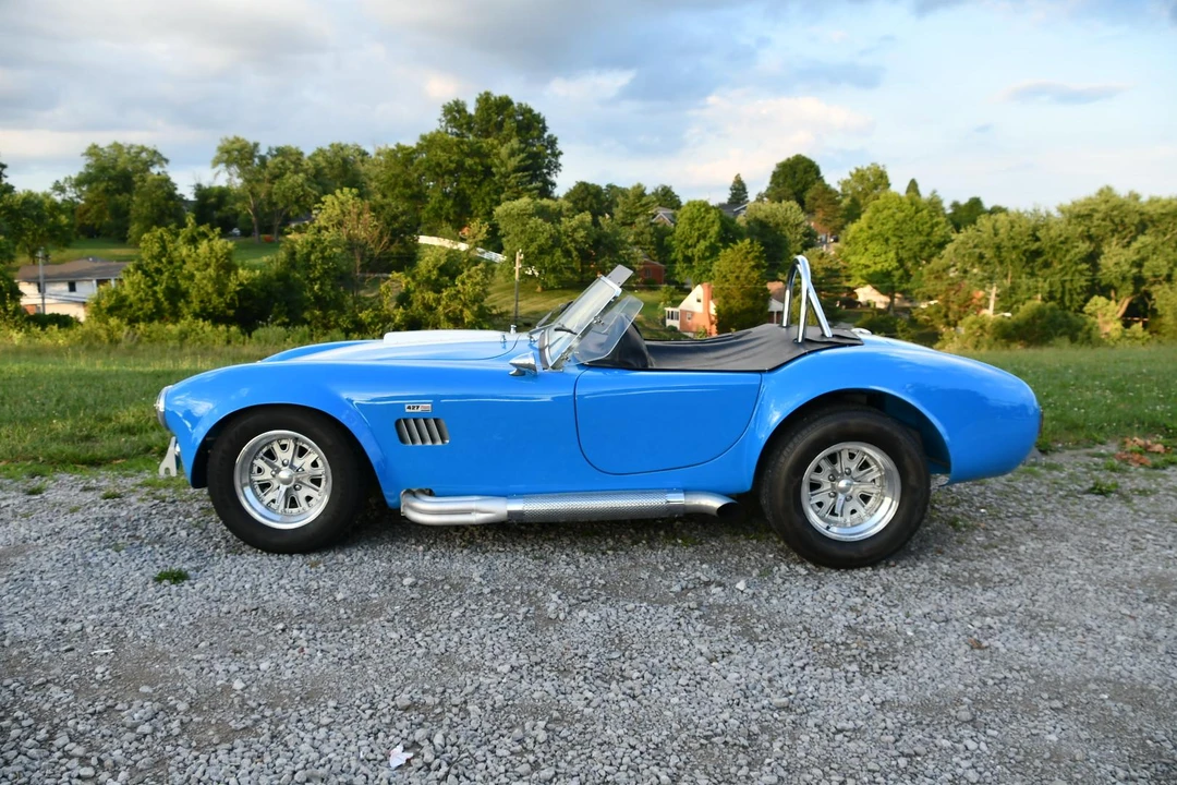 Shelby Cobra Replica - Image 6 of 31