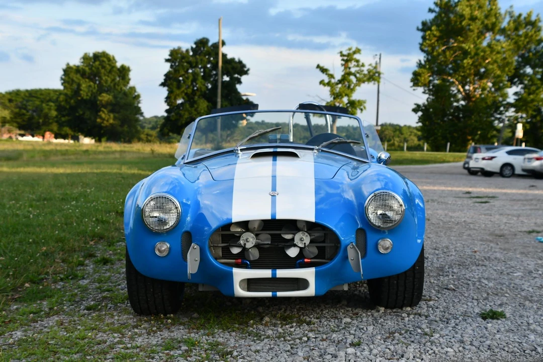 Shelby Cobra Replica - Image 14 of 31