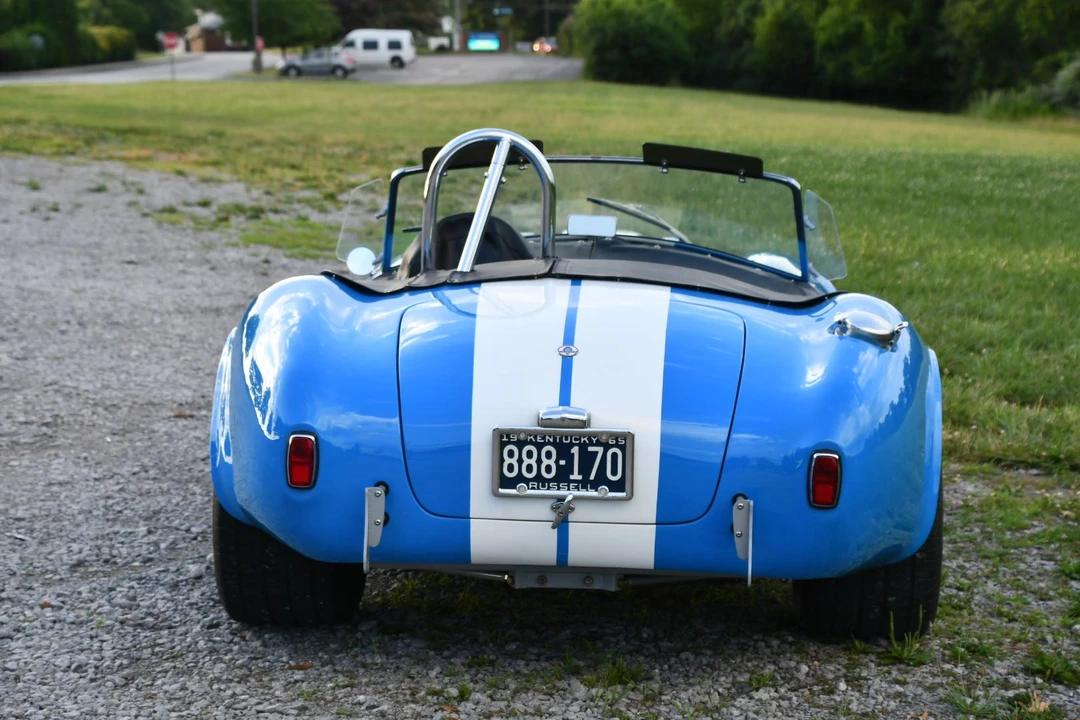 Shelby Cobra Replica - Image 25 of 31