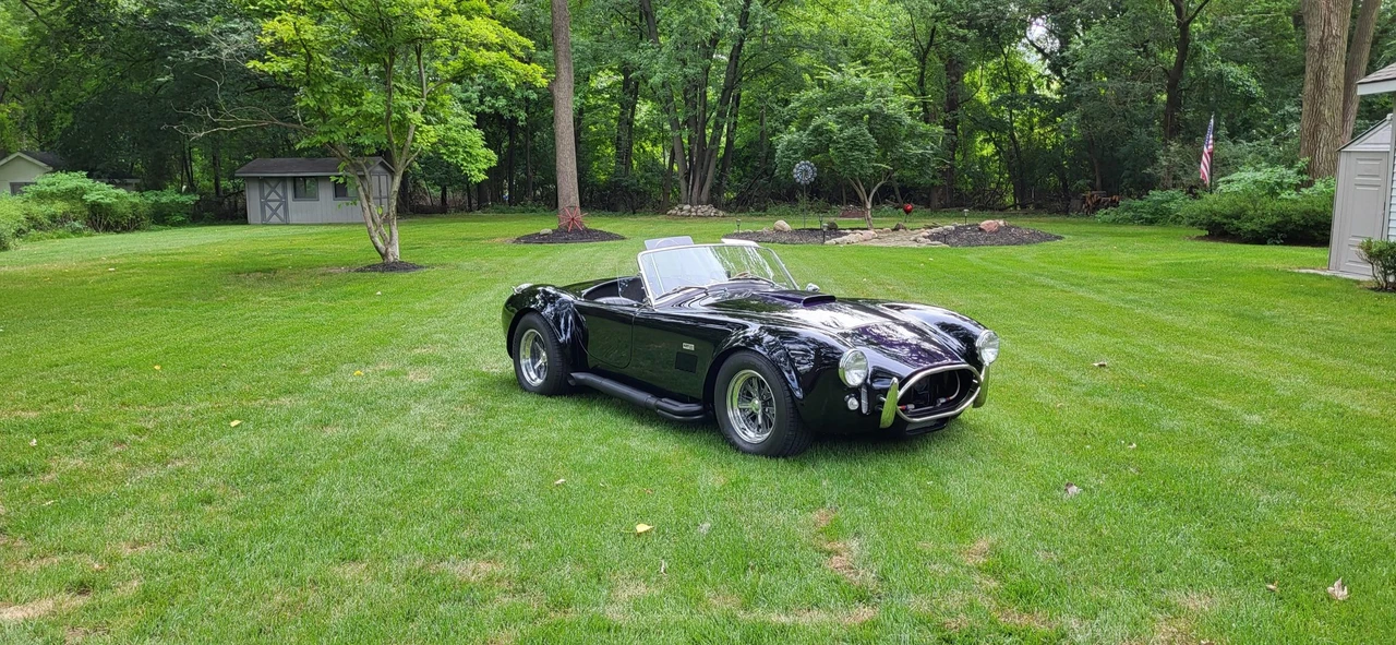 Shelby Cobra Replica - Image 2 of 31
