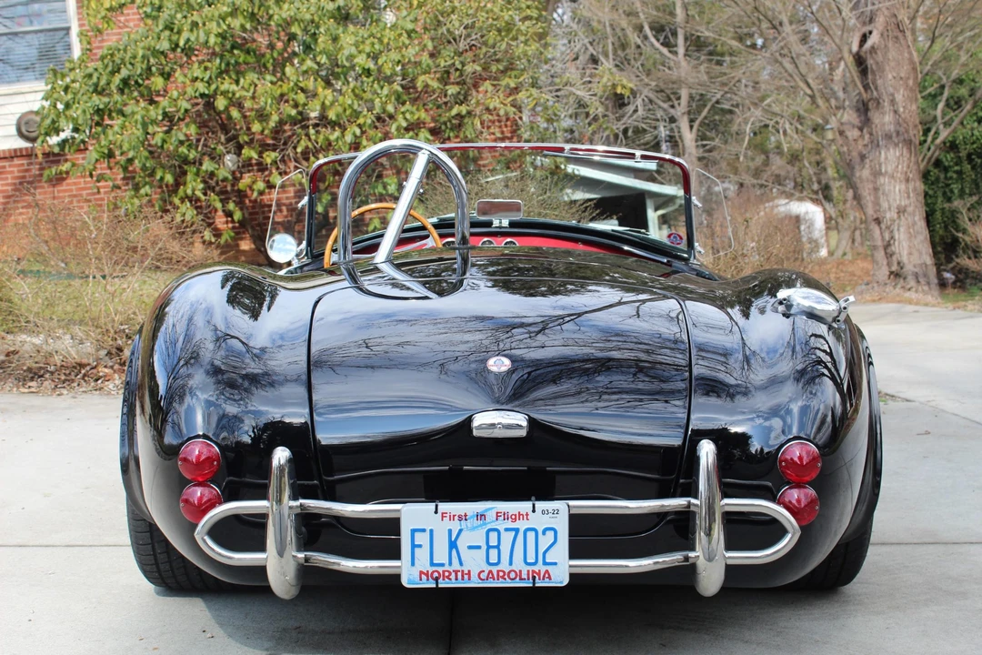Shelby Cobra Replica - Image 13 of 31