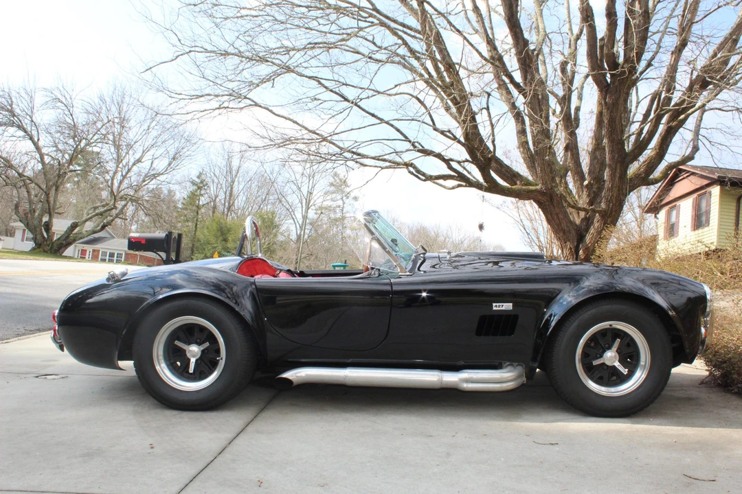 Shelby Cobra Replica - Image 8 of 31