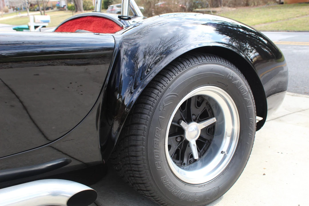 Shelby Cobra Replica - Image 20 of 31