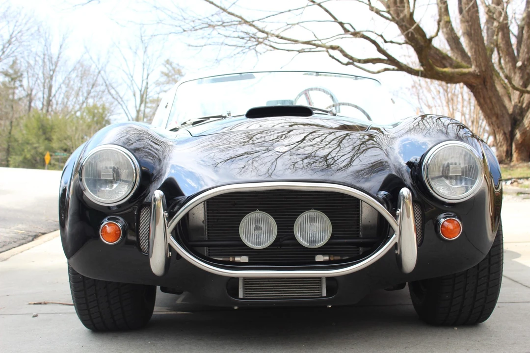 Shelby Cobra Replica - Image 4 of 31