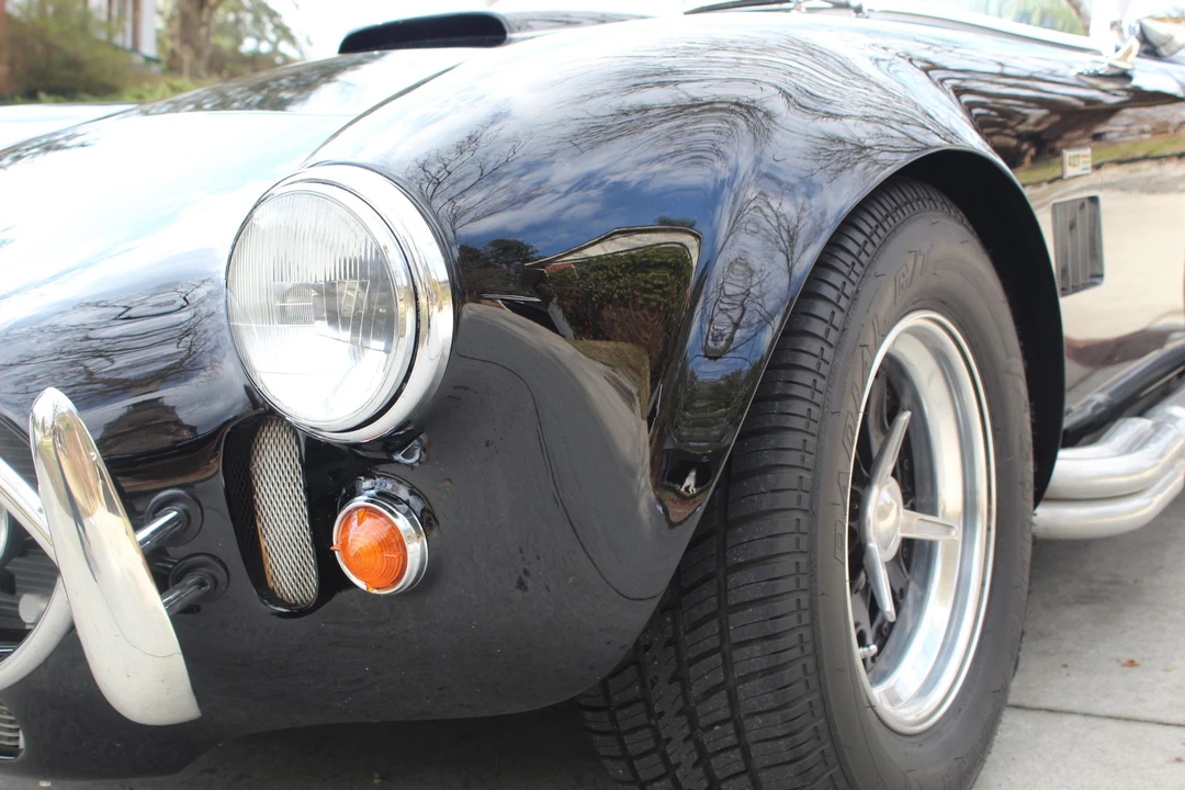 Shelby Cobra Replica - Image 17 of 31