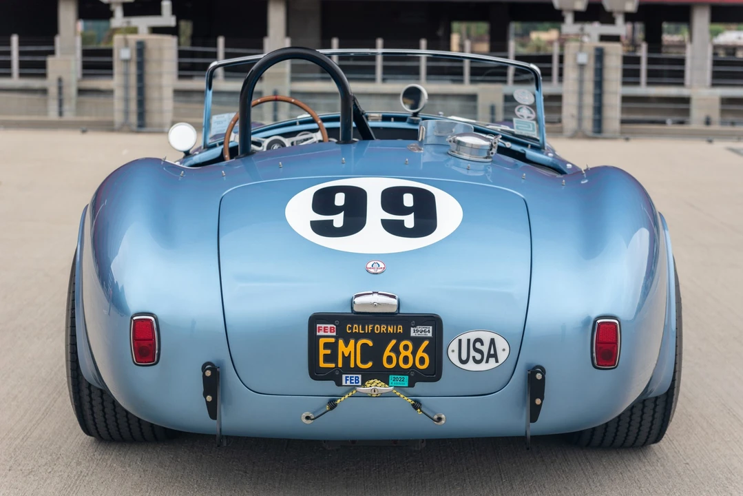 Shelby Cobra Replica - Image 8 of 31