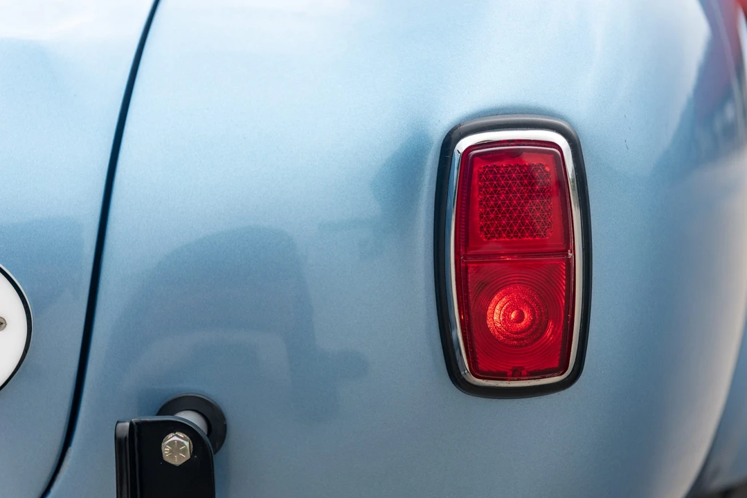 Shelby Cobra Replica - Image 16 of 31
