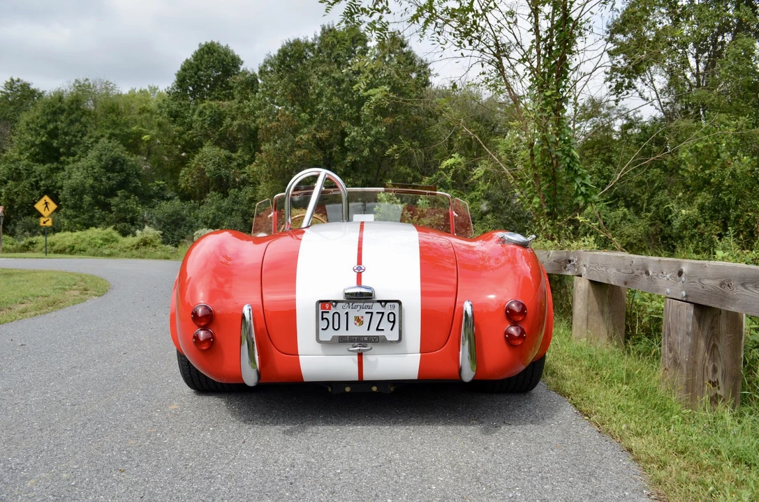Shelby Cobra Replica - Image 23 of 31