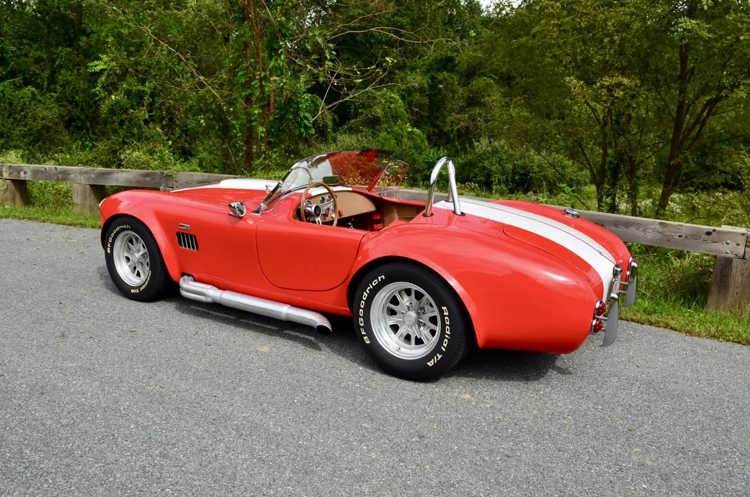Shelby Cobra Replica - Image 16 of 31