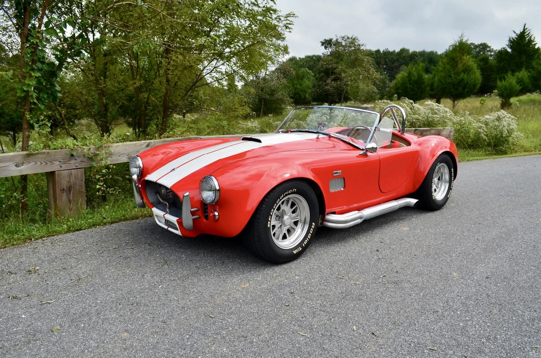 Shelby Cobra Replica - Image 7 of 31