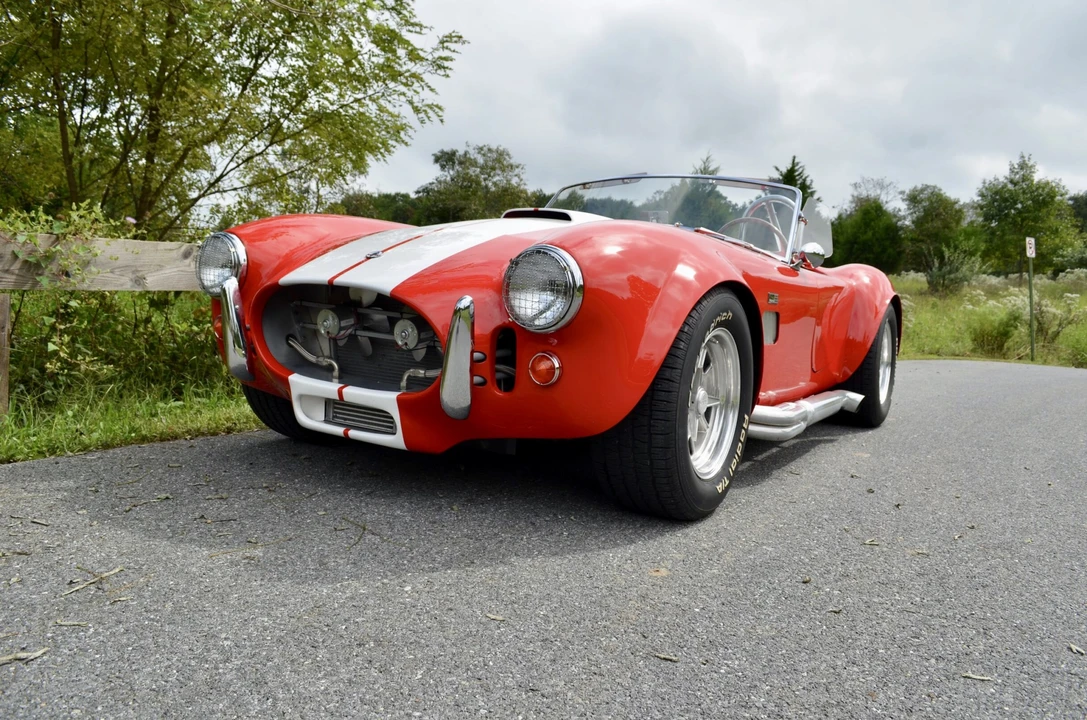 Shelby Cobra Replica - Image 6 of 31