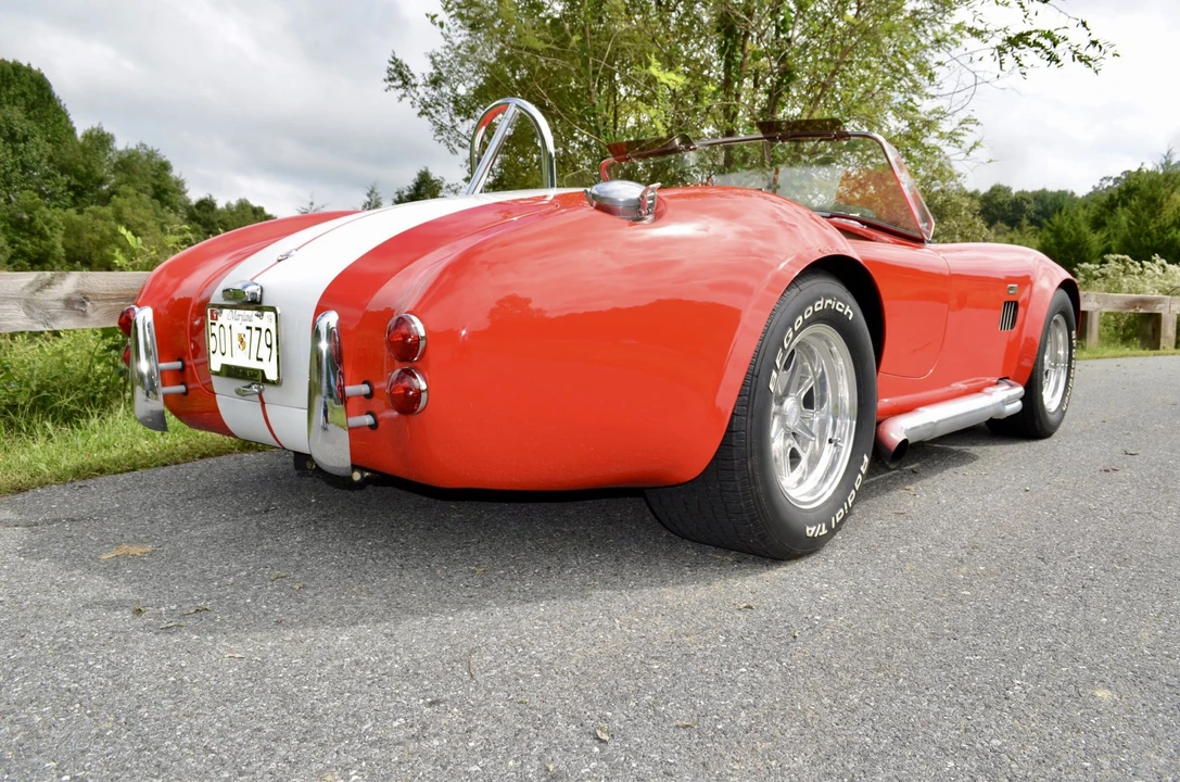 Shelby Cobra Replica - Image 25 of 31