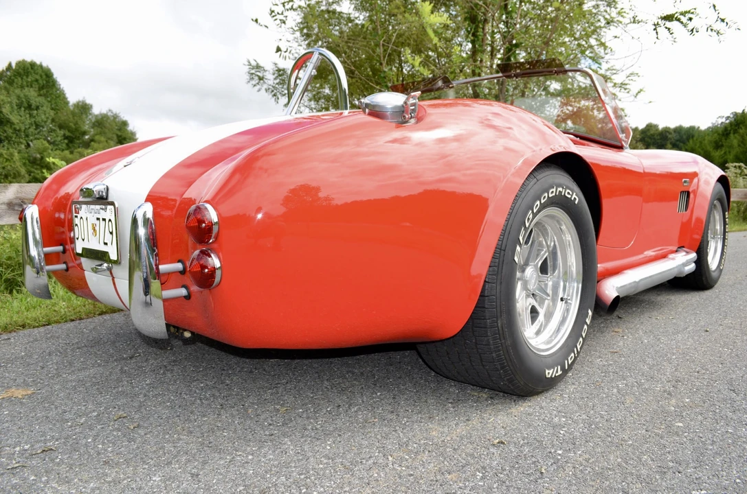 Shelby Cobra Replica - Image 27 of 31