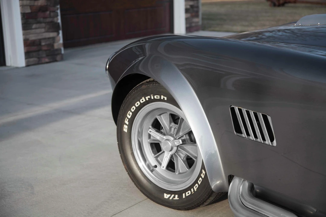 Shelby Cobra Replica - Image 6 of 31