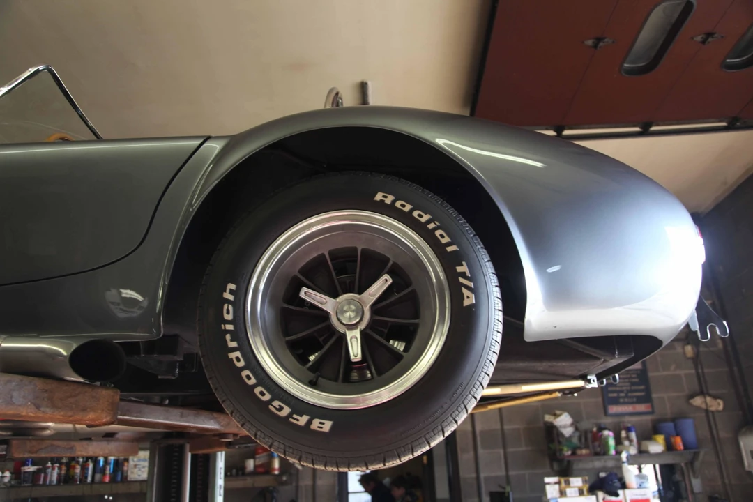 Shelby Cobra Replica - Image 20 of 31