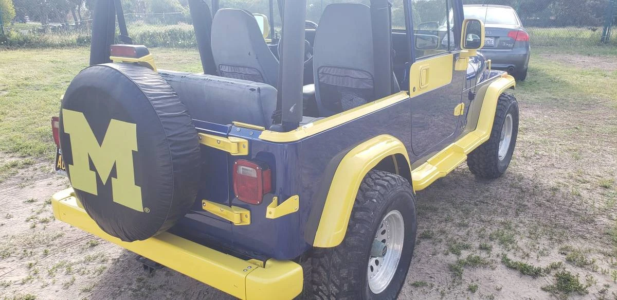 1995 Jeep YJ Wrangler - Image 6 of 11