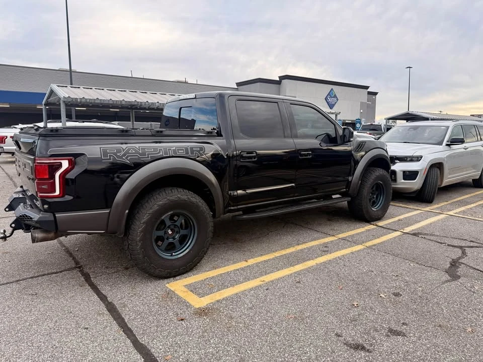 2017 Ford F-150 Raptor 13th Gen - Image 2 of 8