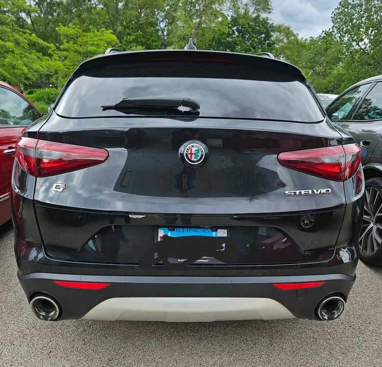 2018 Alfa Romeo Stelvio - Image 2 of 10