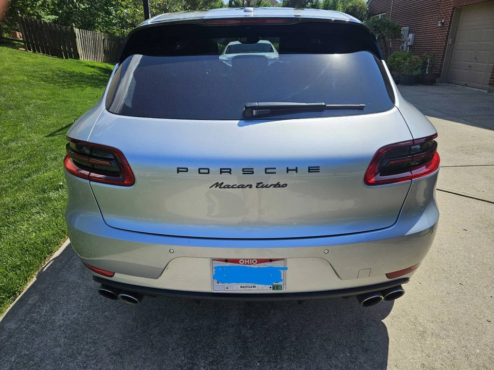 2015 Porsche Macan Turbo - Image 2 of 19