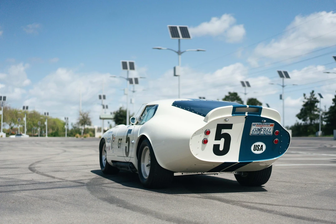 Shelby Daytona Replica - Image 9 of 31