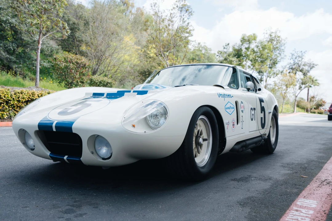Shelby Daytona Replica - Image 3 of 31