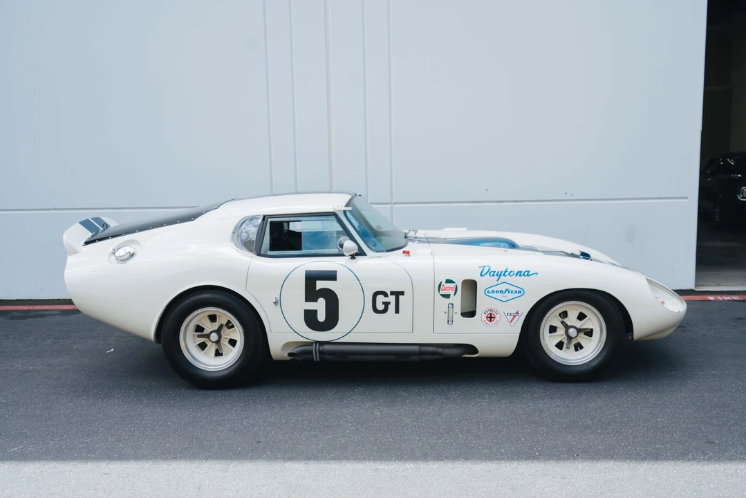Shelby Daytona Replica - Image 12 of 31