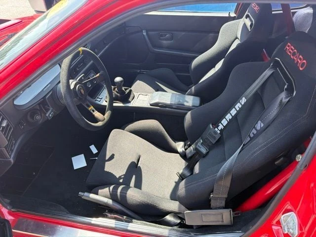 1986 Porsche 944 - Image 4 of 4