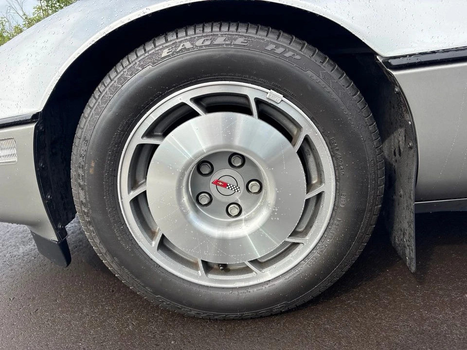 1987 Chevrolet Corvette C4 - Image 4 of 12