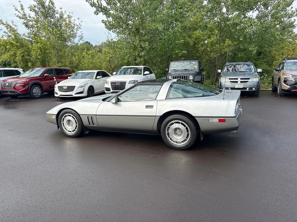 1987 Chevrolet Corvette C4 - Image 10 of 12