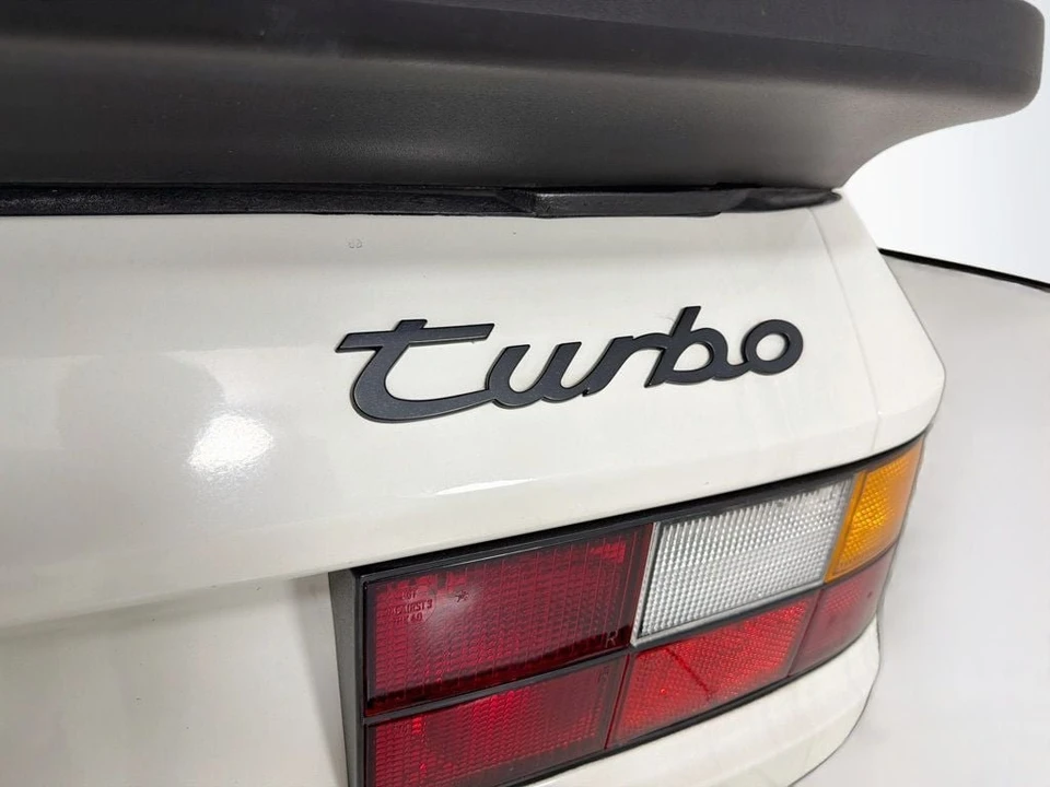 1988 Porsche 944 S - Image 13 of 31