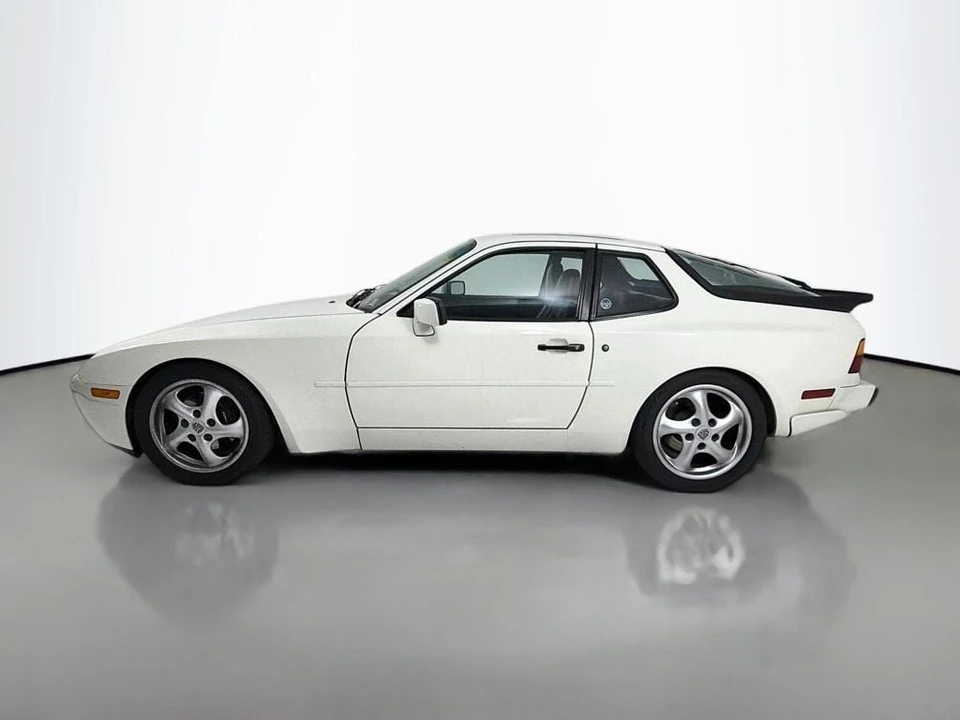 1988 Porsche 944 S - Image 2 of 31