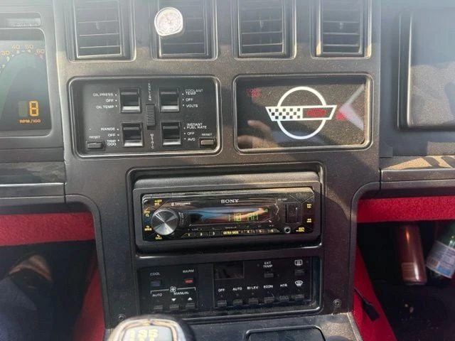 1989 Chevrolet Corvette C4 - Image 3 of 17